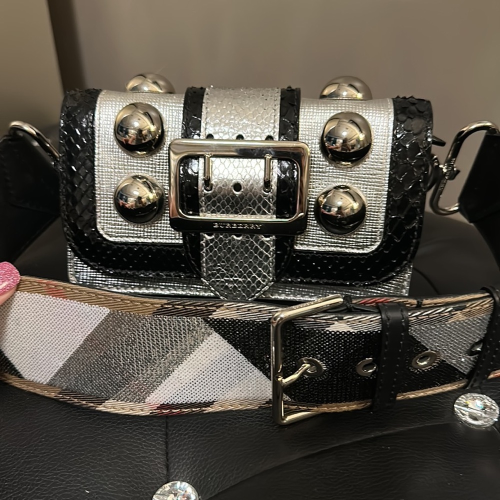 Limited edition Burberry especially for Harrods London - Picture 8 of 8